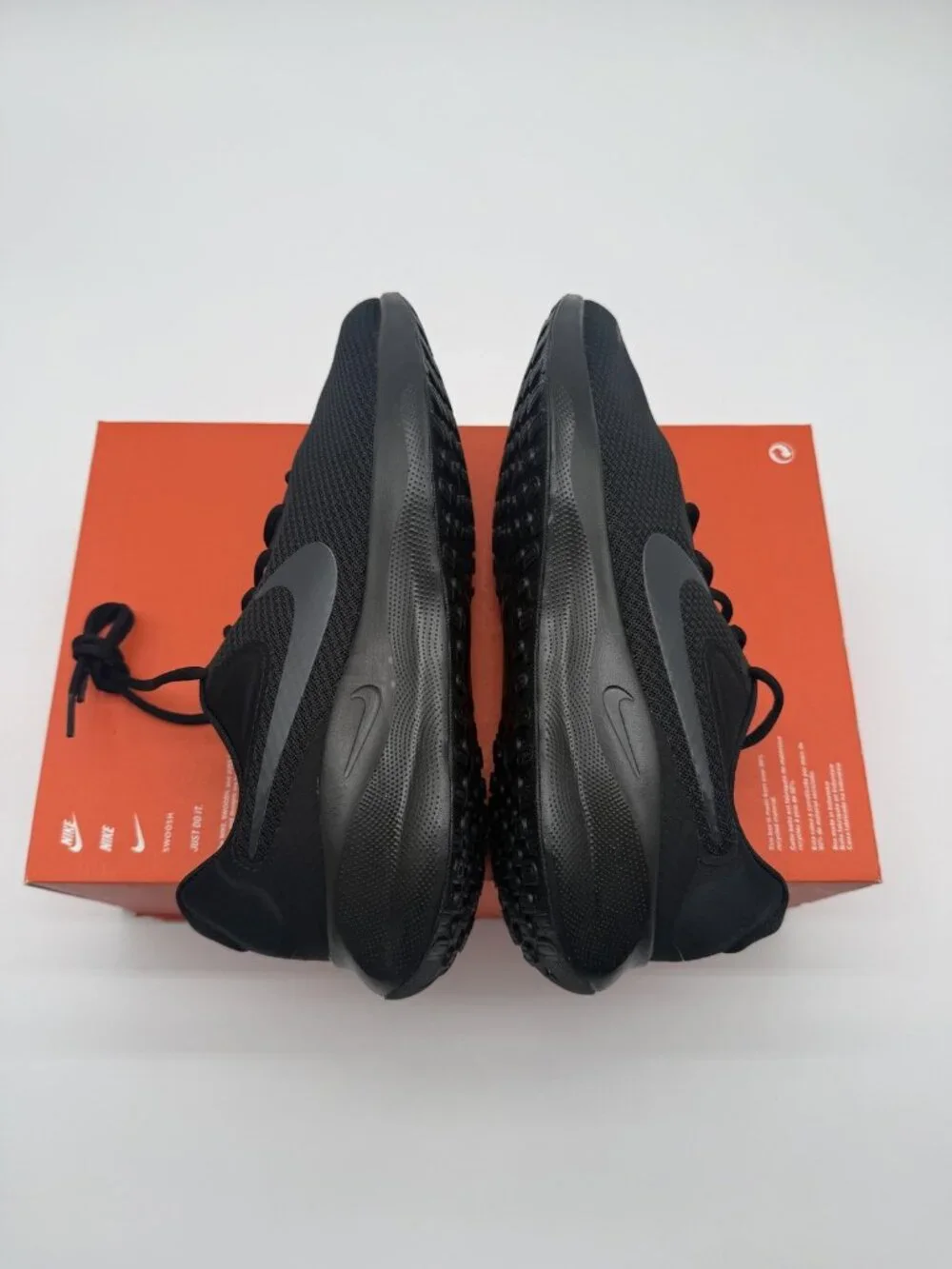 New Nike Revolution 7 Wide Shoes Men's Size 10 Black Running Sneakers FB8501 001